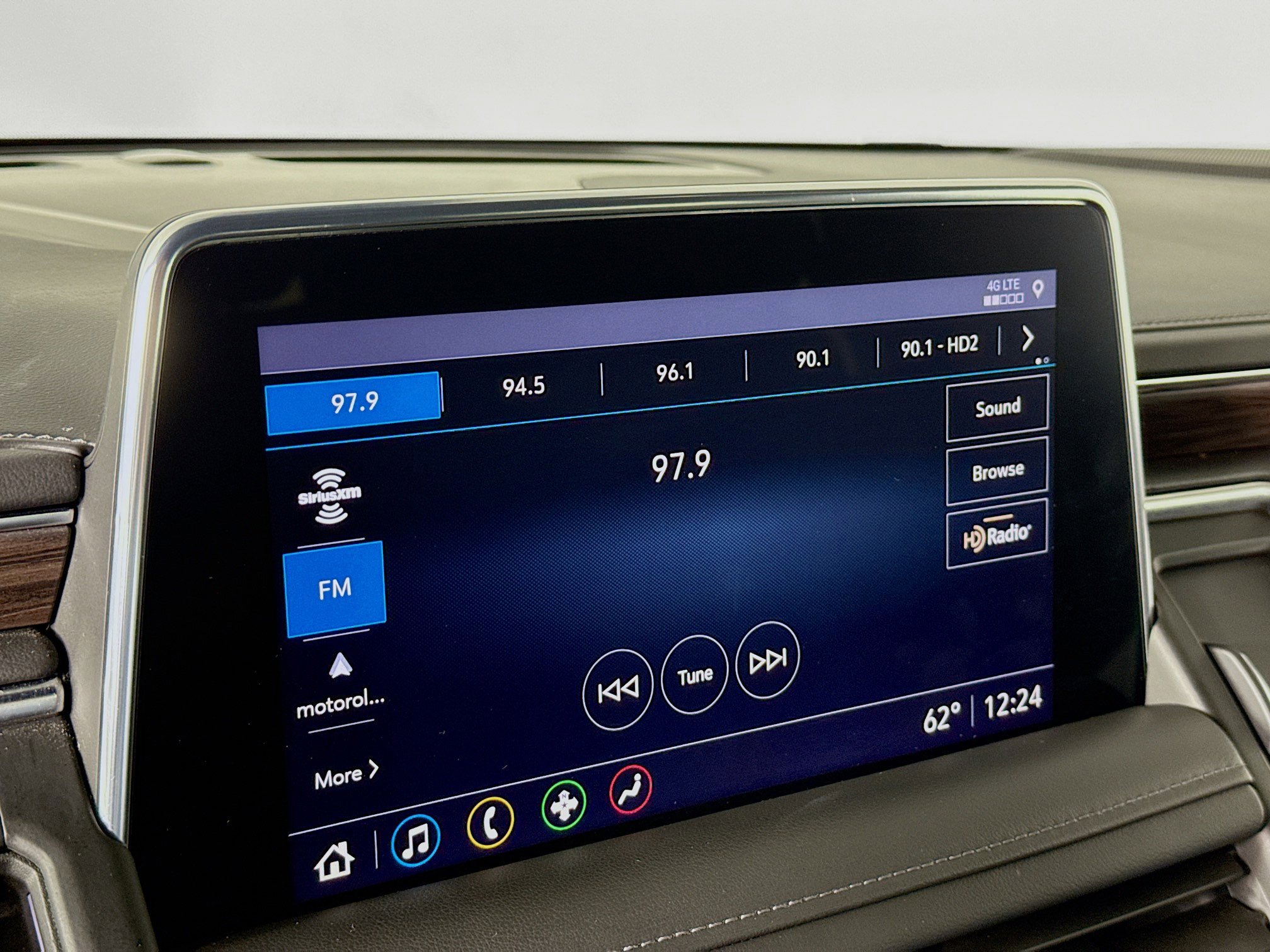 Used 2021 Chevrolet Tahoe LT AWD/4WD image 16