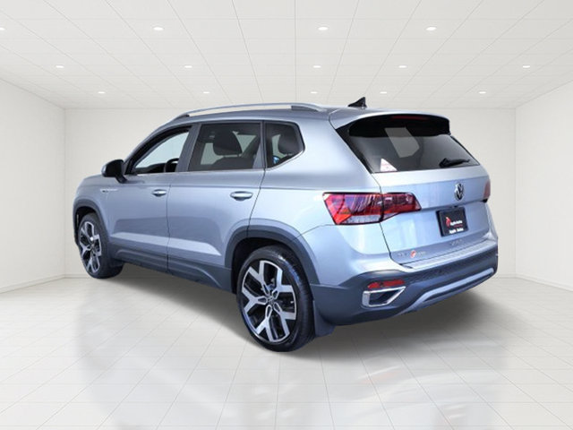Used 2023 Volkswagen Taos SEL AWD/4WD image 4