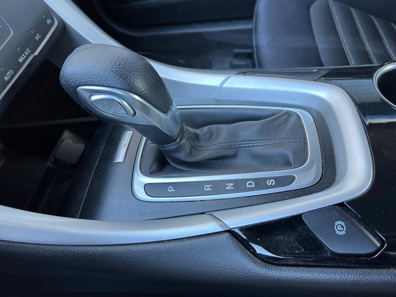 Used 2013 Ford Fusion SE image 17