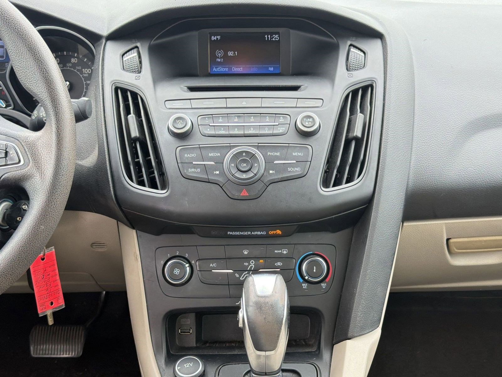 Used 2016 Ford Focus SE FWD image 22
