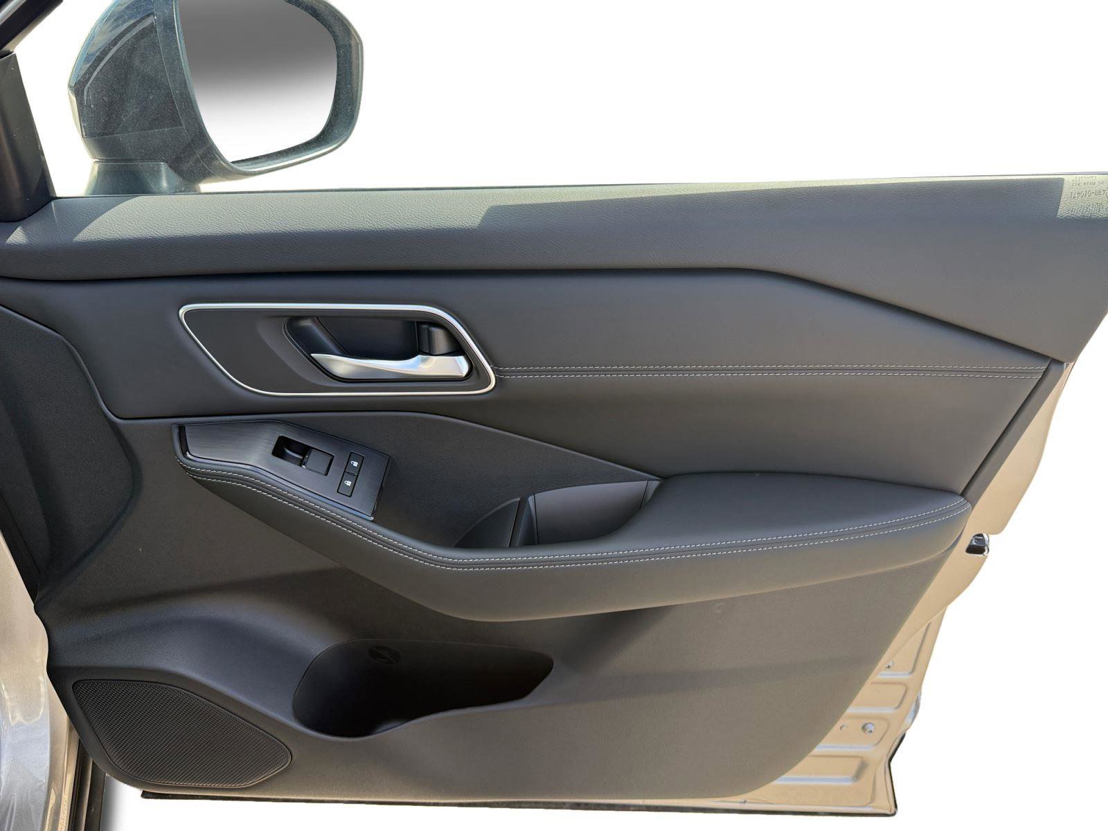 New 2026 Nissan Rogue Platinum AWD/4WD image 15