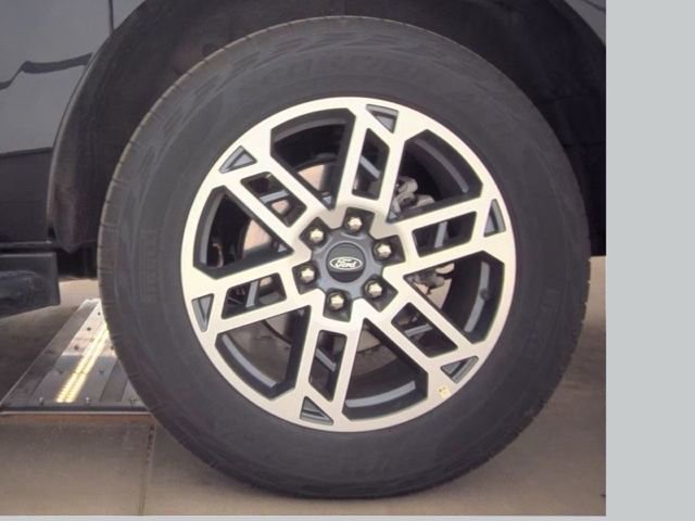 Used 2025 Ford Expedition Max Active image 19