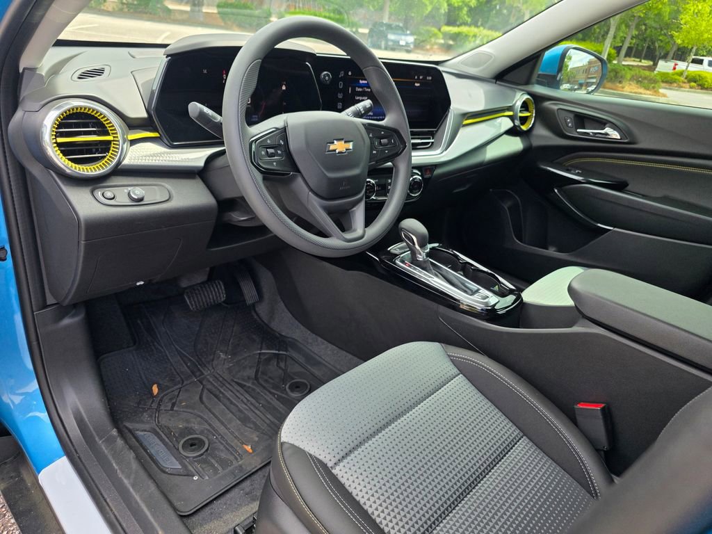 New 2026 Chevrolet Trax LT FWD image 10