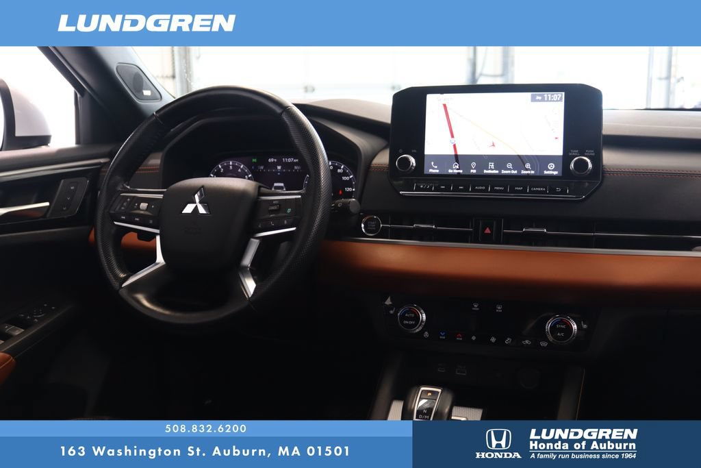 Used 2022 Mitsubishi Outlander SEL AWD/4WD image 4