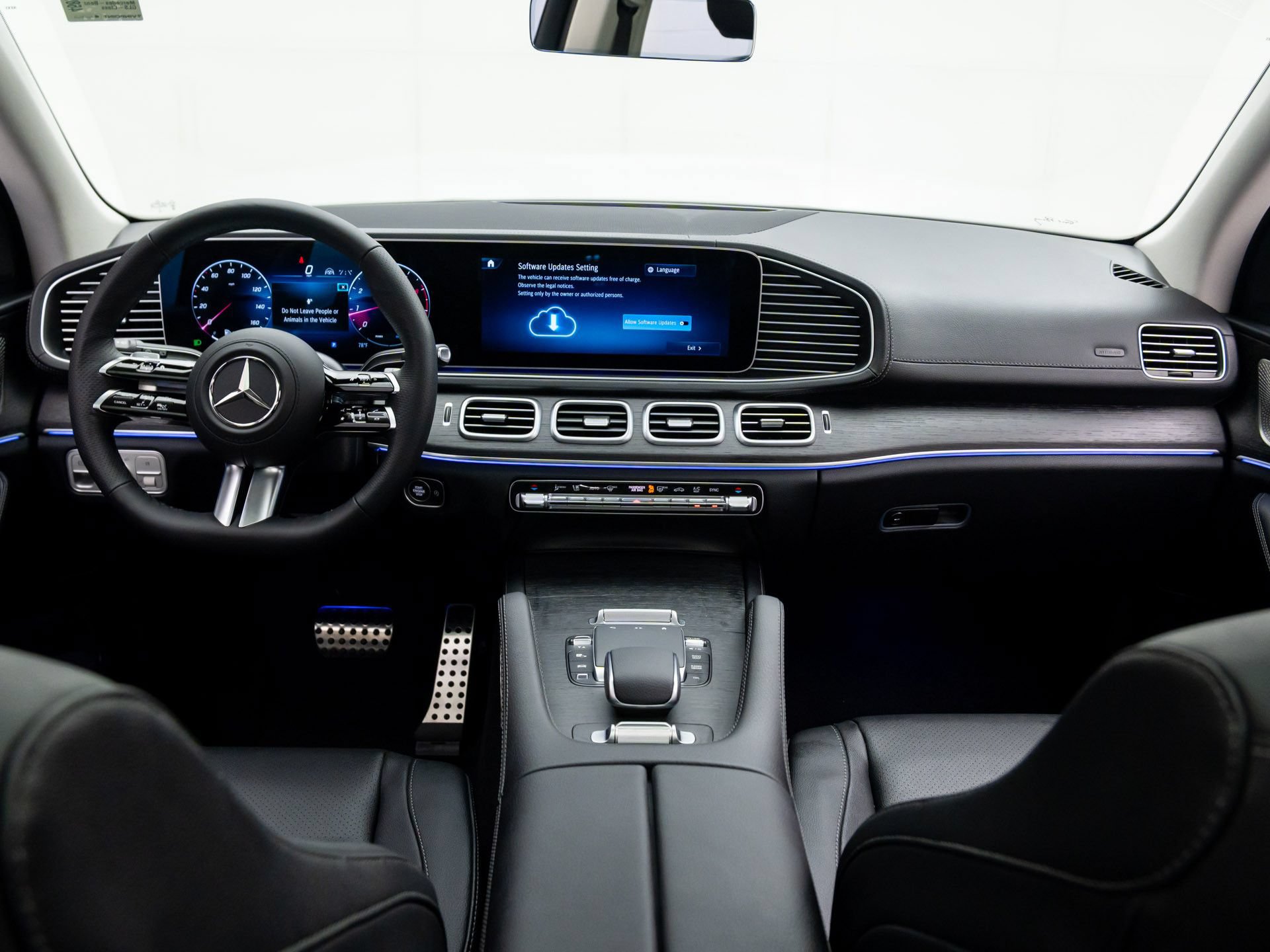 New 2026 Mercedes-Benz GLS 450 4MATIC image 9