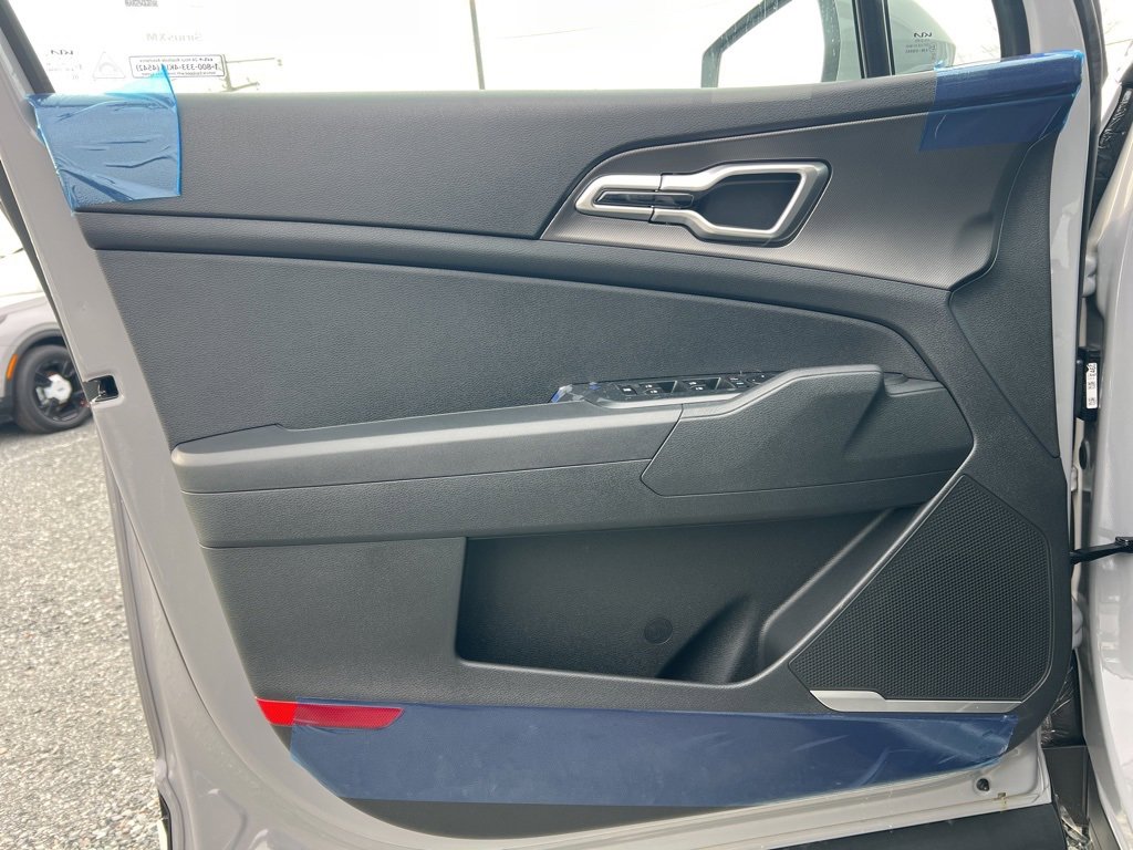 New 2026 Kia Sportage S image 8