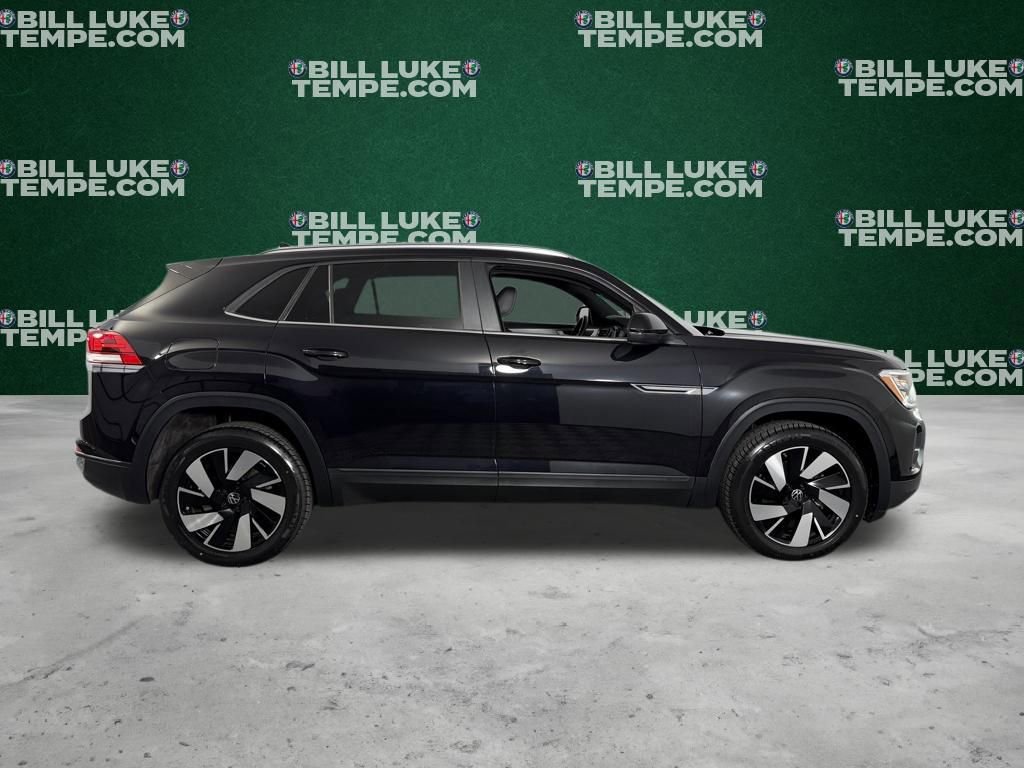 Used 2025 Volkswagen Atlas Cross Sport SE AWD/4WD image 5