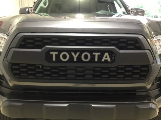 Used 2022 Toyota Tacoma SR image 30