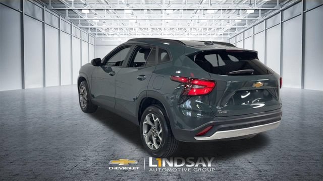 Certified 2025 Chevrolet Trax LT FWD image 7