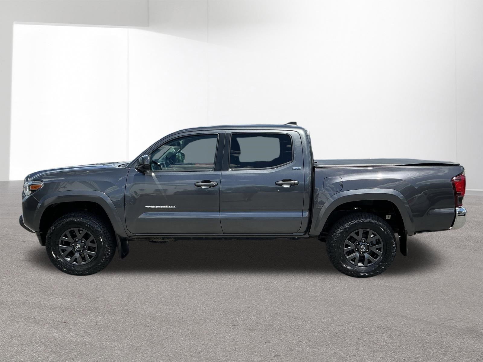 Used 2021 Toyota Tacoma SR5 AWD/4WD image 6