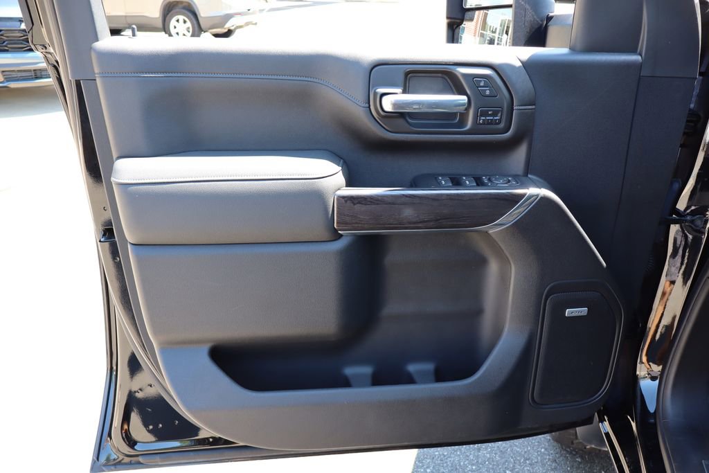 Used 2021 Chevrolet Silverado 2500 LTZ w/ LTZ Plus Package image 14