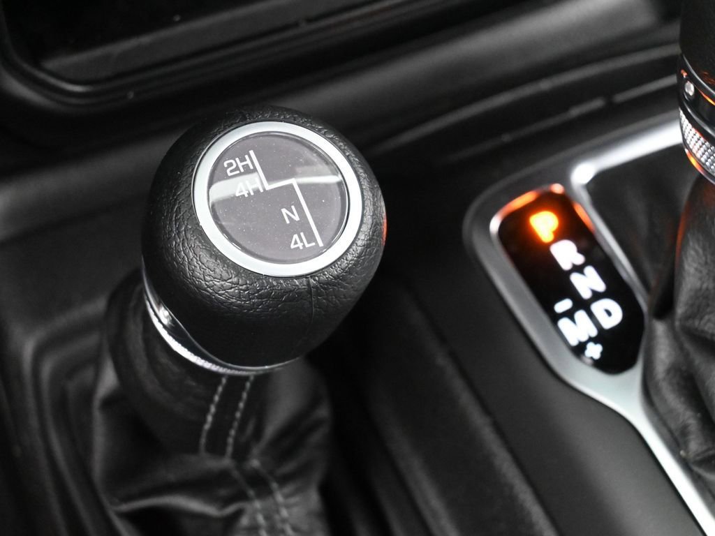 New 2026 Jeep Gladiator Sport AWD/4WD image 22