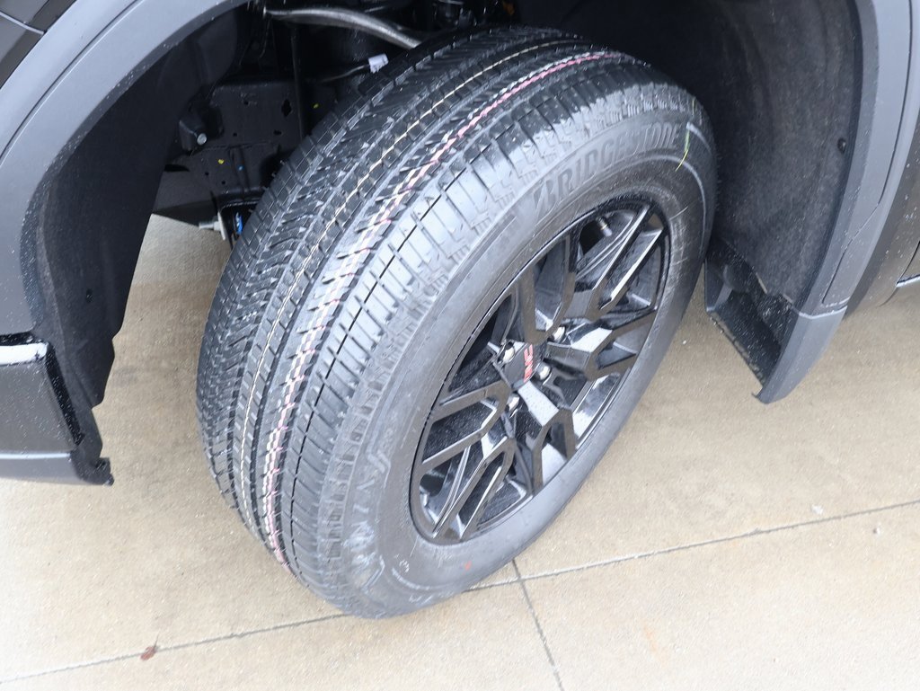 New 2026 GMC Sierra 1500 Elevation w/ LPO, Elevation Black Package image 42