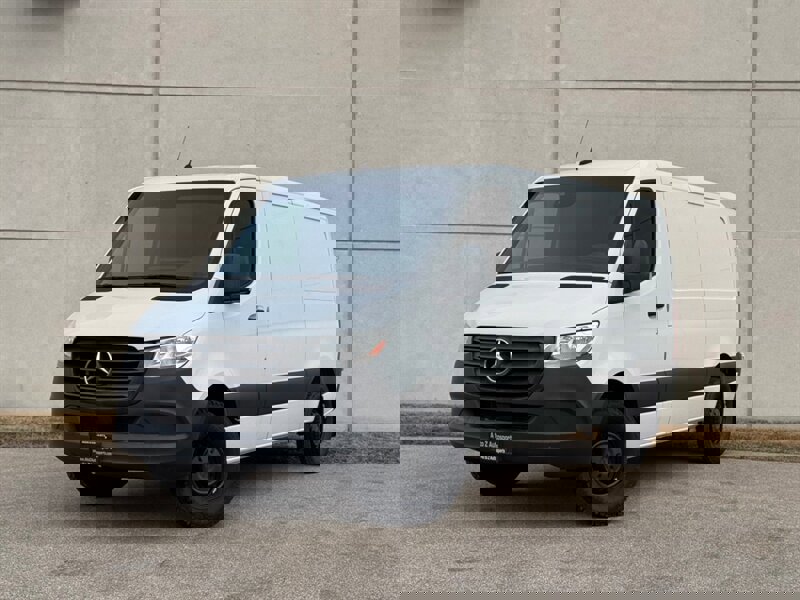 Used 2021 Mercedes-Benz Sprinter 2500 image 1