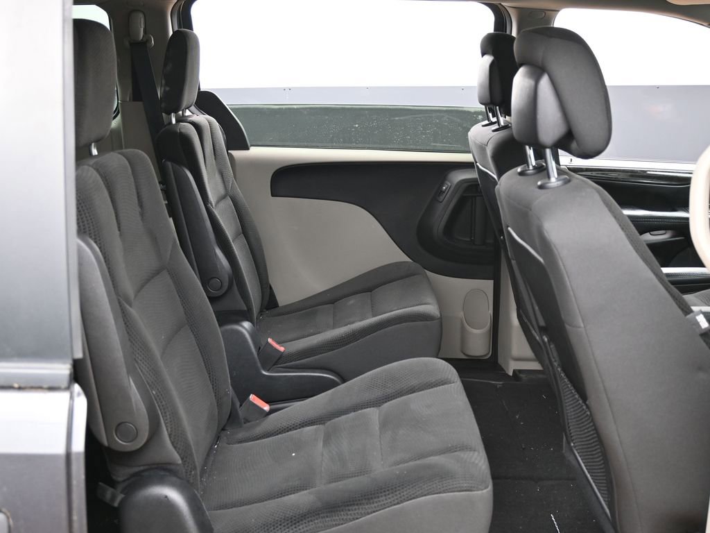 Used 2019 Dodge Grand Caravan SE image 31