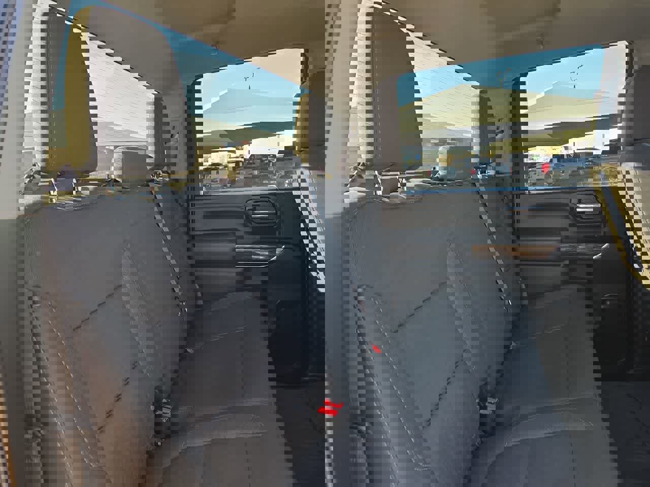 Used 2023 GMC Sierra 2500 SLE w/ SLE Convenience Package image 17