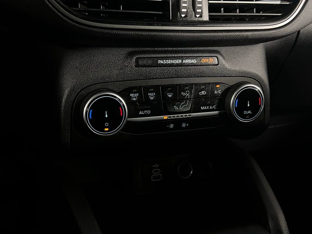 Used 2025 Ford Escape Active image 17