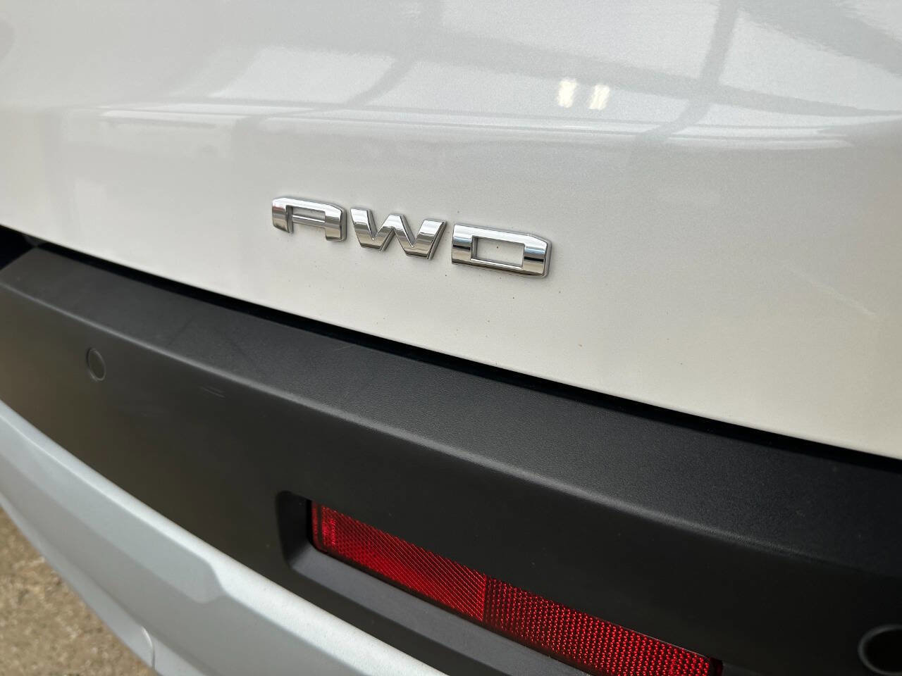 Used 2021 GMC Acadia SLT image 16