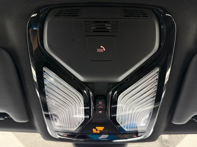 Used 2020 BMW 330i 330i w/ Convenience Package image 23