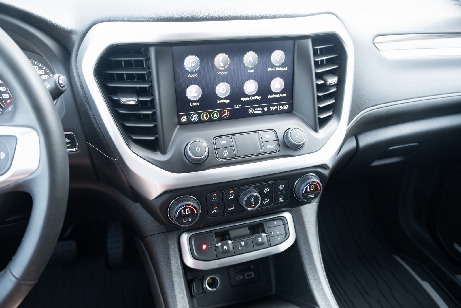 Used 2023 GMC Acadia SLT image 3