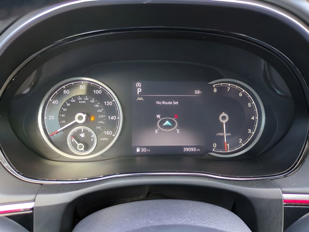 Used 2022 Genesis GV70 2.5T w/ Advanced Package image 28