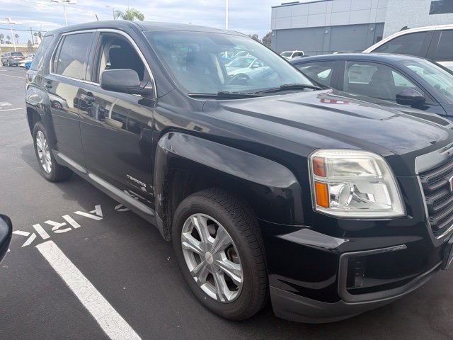 Used 2017 GMC Terrain SLE FWD image 2
