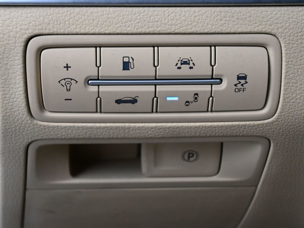 Used 2018 Genesis G80 3.8 image 5