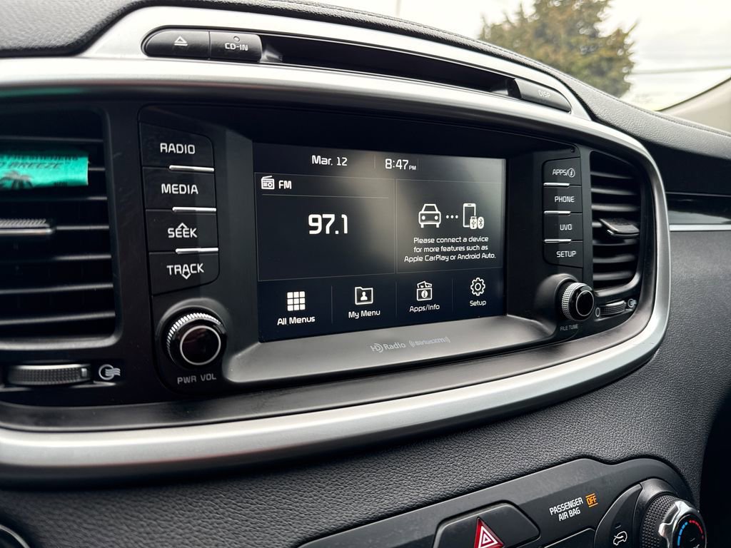 Used 2017 Kia Sorento LX w/ LX Convenience Package image 28