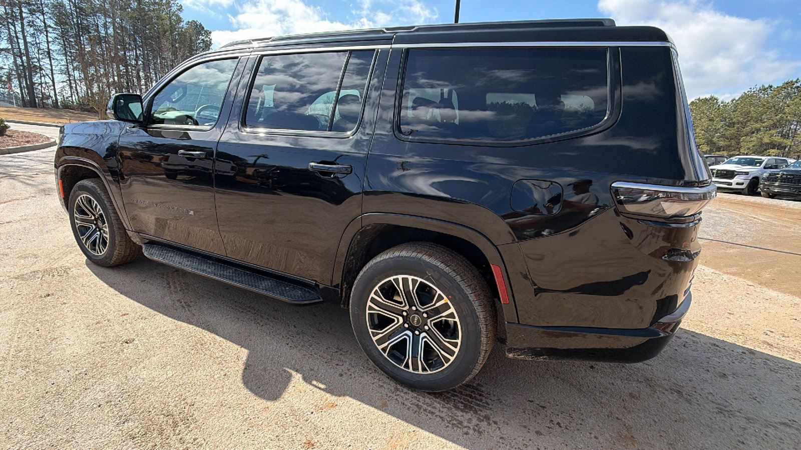 New 2026 Jeep Grand Wagoneer 4WD image 10