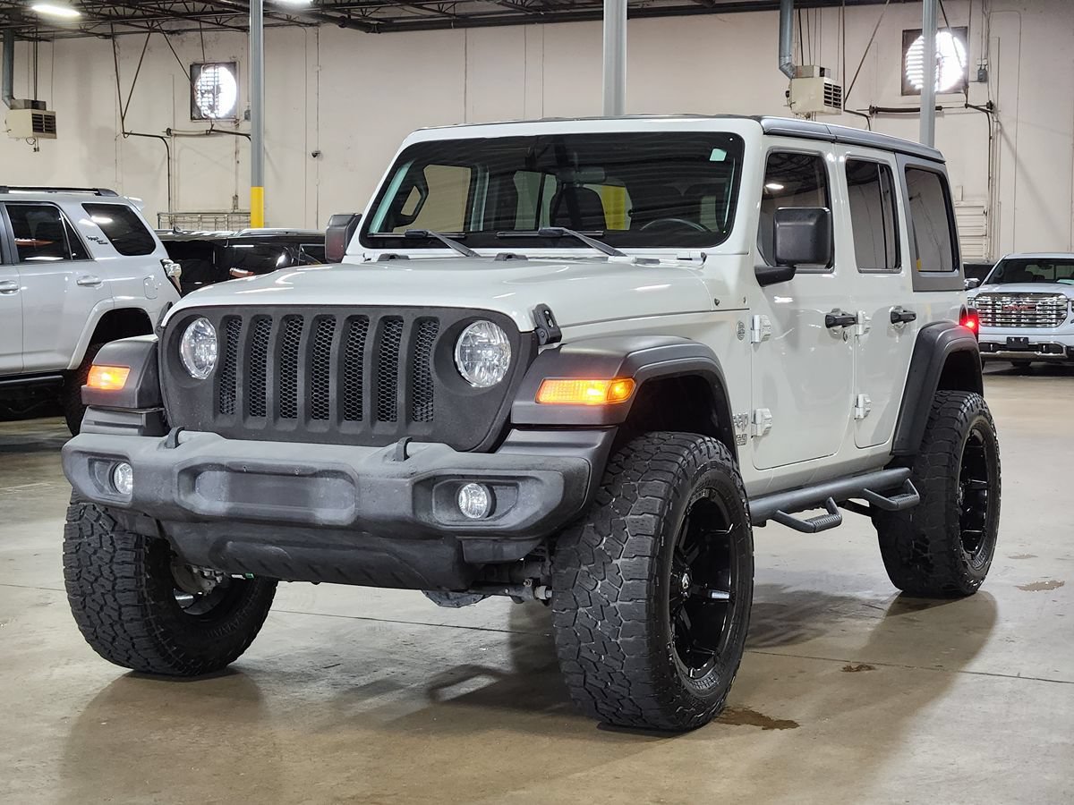 Used 2019 Jeep Wrangler Unlimited Sport S AWD/4WD image 3