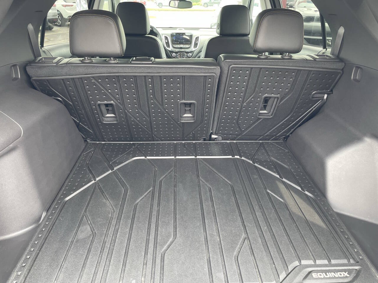 Used 2024 Chevrolet Equinox Premier AWD/4WD image 6