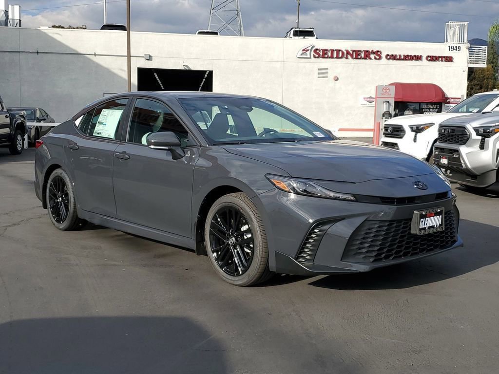 New 2026 Toyota Camry SE image 10