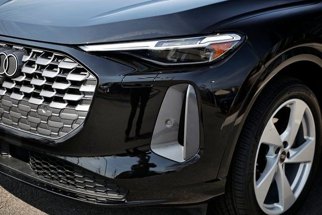 Used 2025 Audi Q5 Prestige image 12
