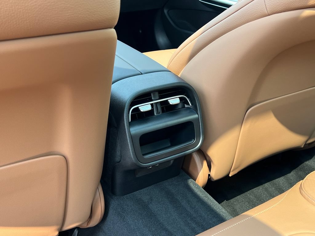 New 2026 Mercedes-Benz E 450 4MATIC All-Terrain Wagon image 26