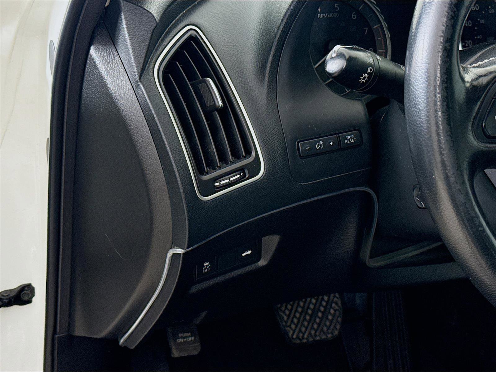 Used 2023 INFINITI Q50 Luxe w/ Cargo Package image 7