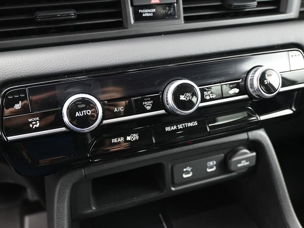 Used 2026 Honda Passport RTL image 16