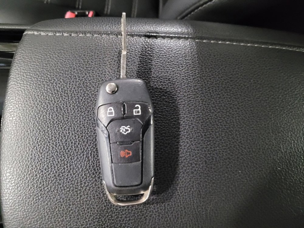 Used 2013 Ford Fusion Energi SE FWD image 32