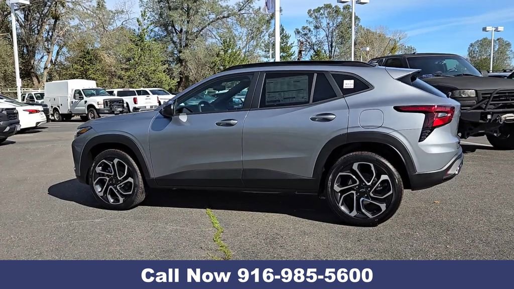 New 2026 Chevrolet Trax RS w/ Driver Confidence Package image 8