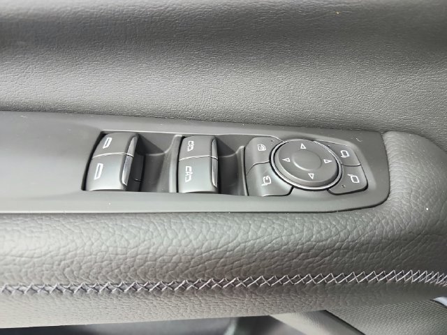 New 2027 GMC Yukon Denali w/ Sun & Power Step Package AWD/4WD image 35