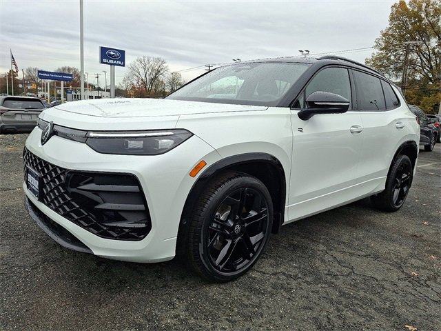 New 2026 Volkswagen Tiguan SE R-Line image 2