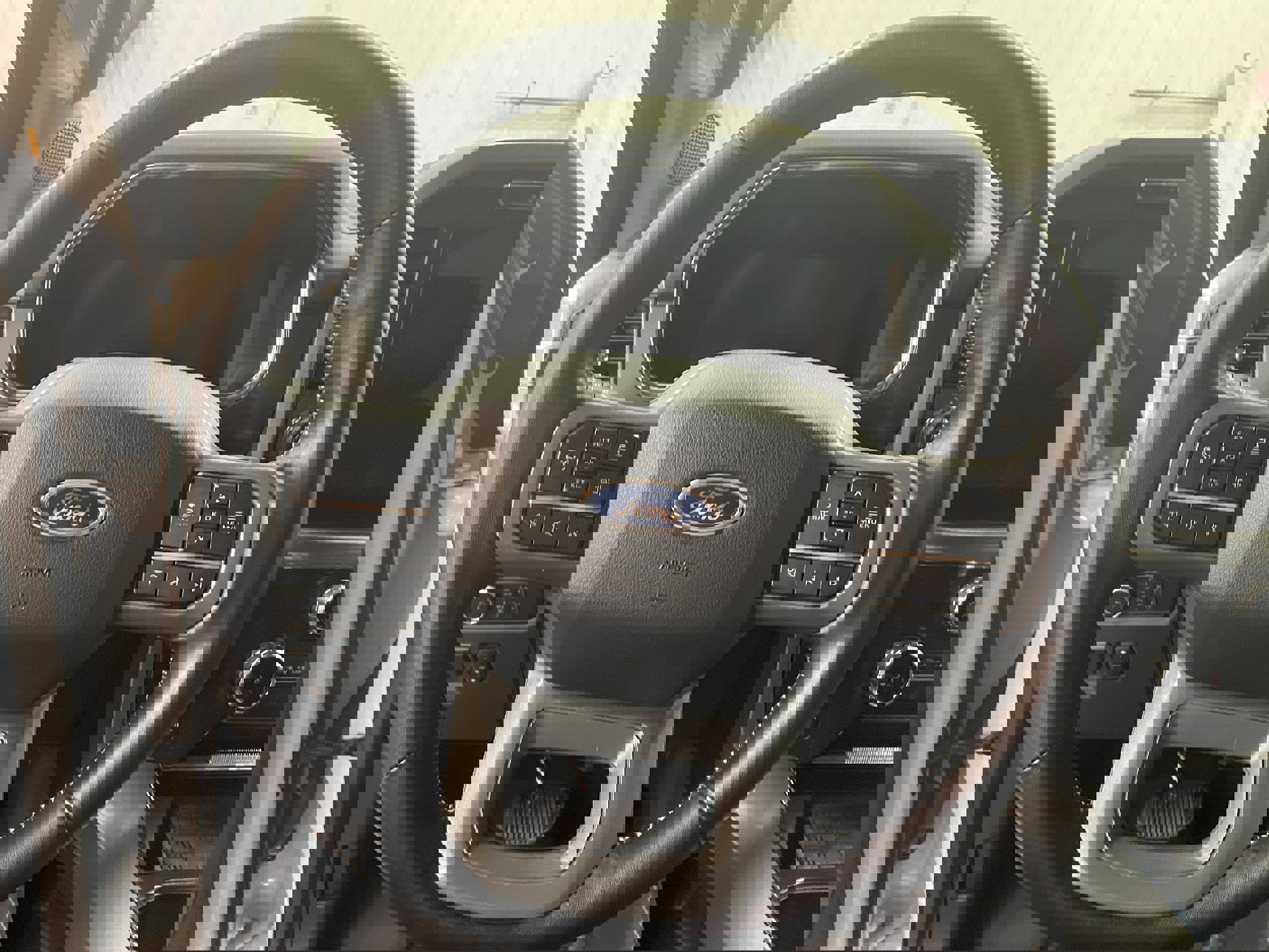 Used 2022 Ford F150 Lariat image 16
