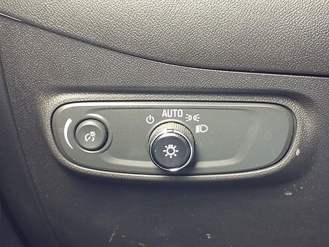 Used 2024 Chevrolet Equinox LT w/ LPO, Floor Liner Package image 18