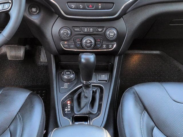 Used 2023 Jeep Cherokee Altitude Lux AWD/4WD image 18