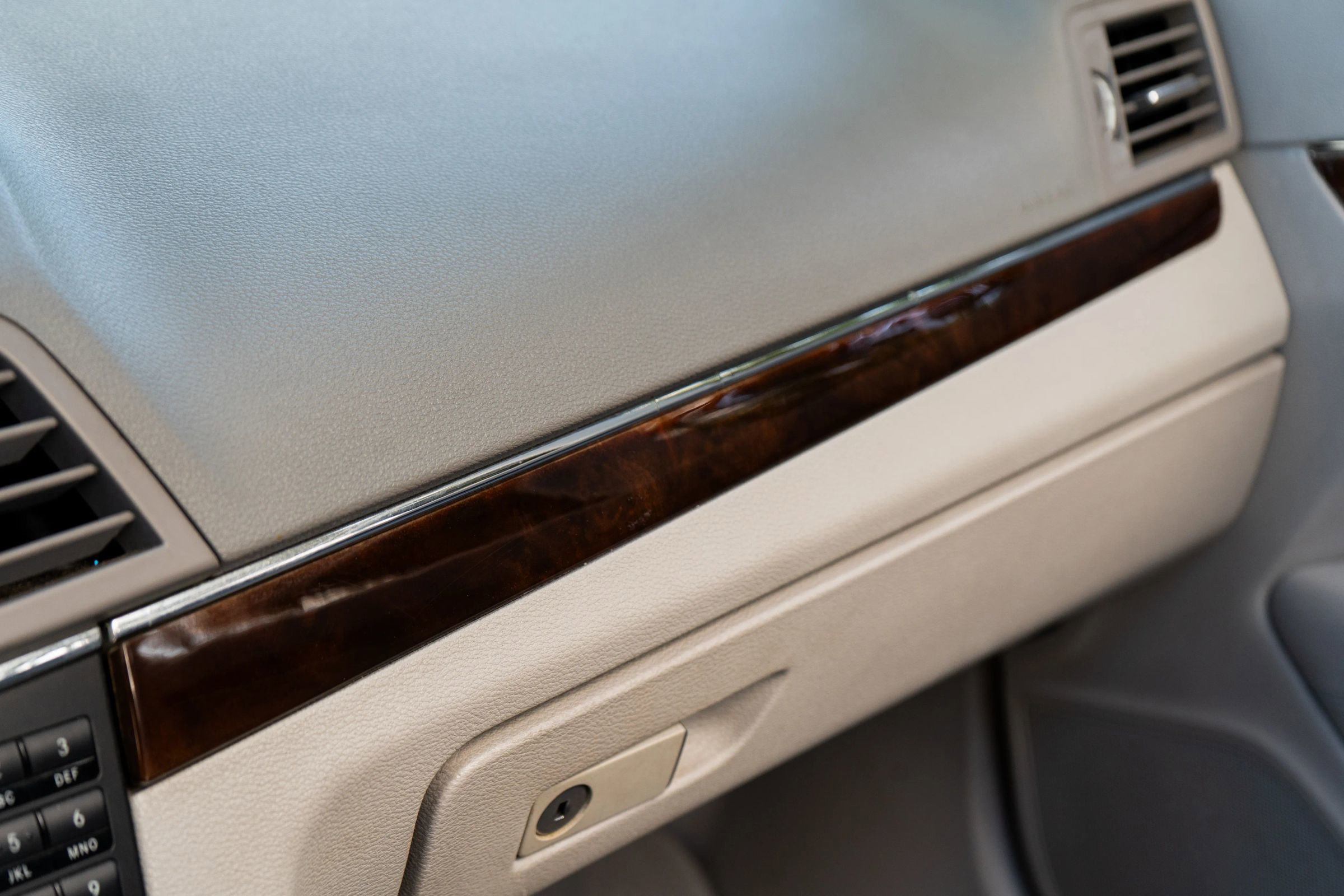 Used 2011 Mercedes-Benz E 350 Cabriolet w/ Premium 2 Pkg image 99