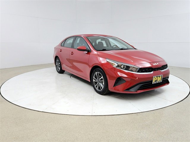 Used 2023 Kia Forte LXS image 1