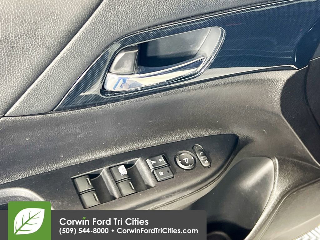 Used 2015 Honda Accord Sport image 12