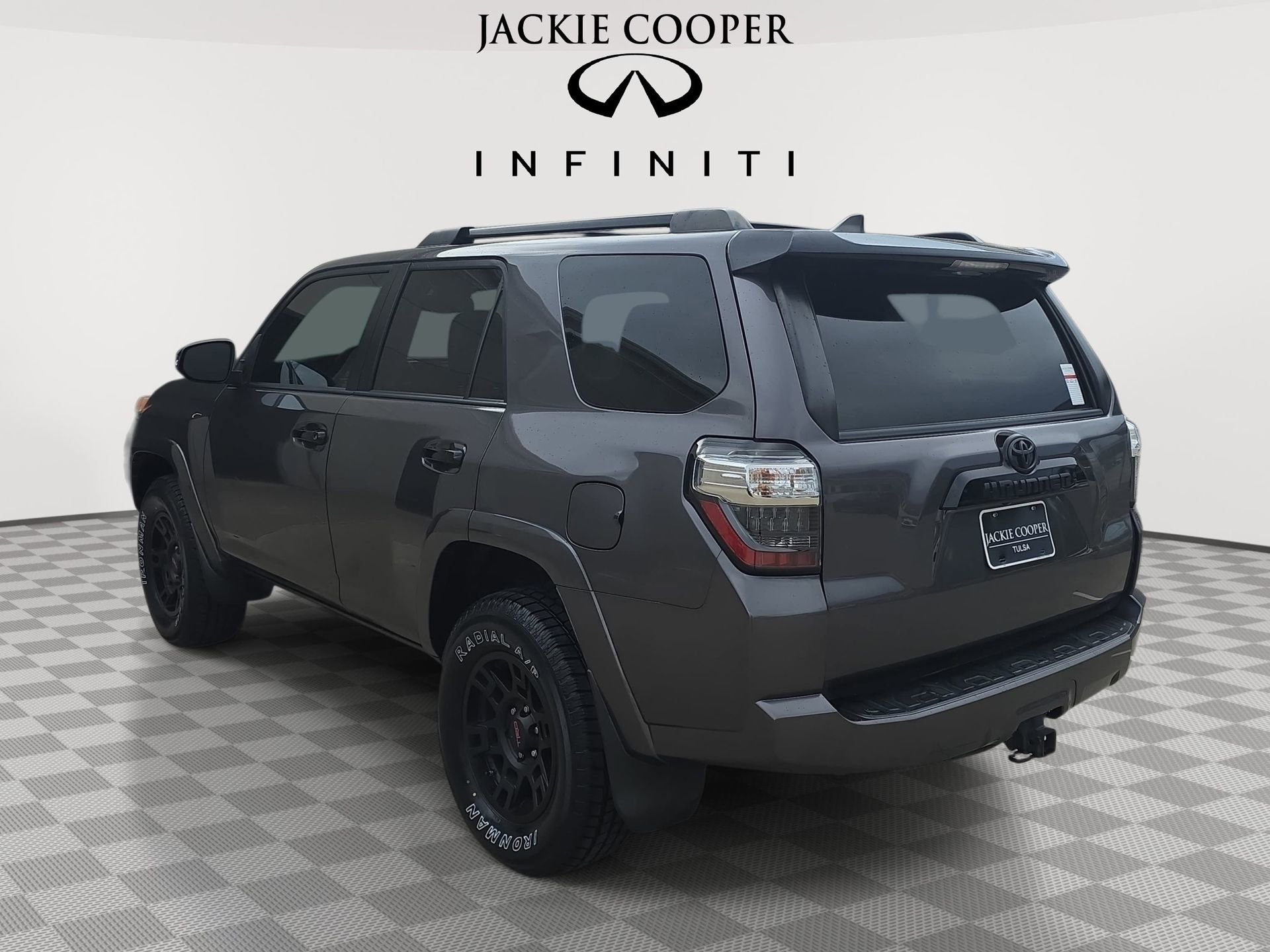 Used 2021 Toyota 4Runner Venture w/ Moonroof Package AWD/4WD image 7
