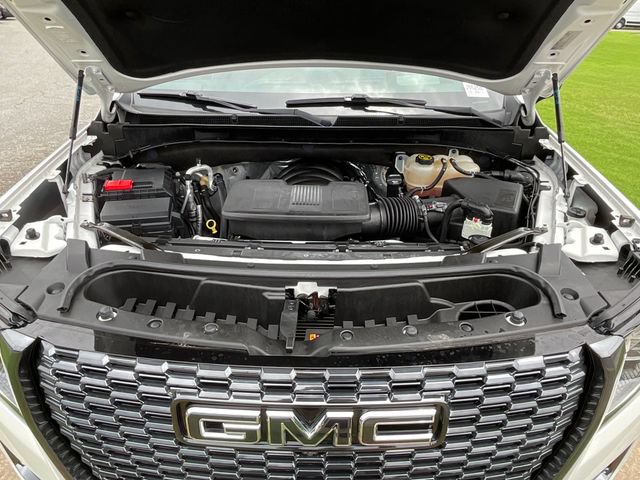 Used 2023 GMC Yukon Denali Ultimate AWD/4WD image 31