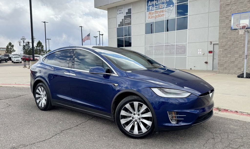 Used 2020 Tesla Model X Long Range AWD/4WD image 2