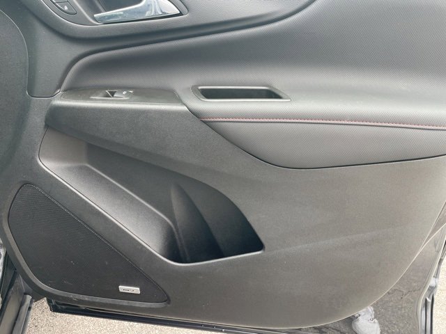 Used 2022 Chevrolet Equinox RS w/ RS Leather Package image 16